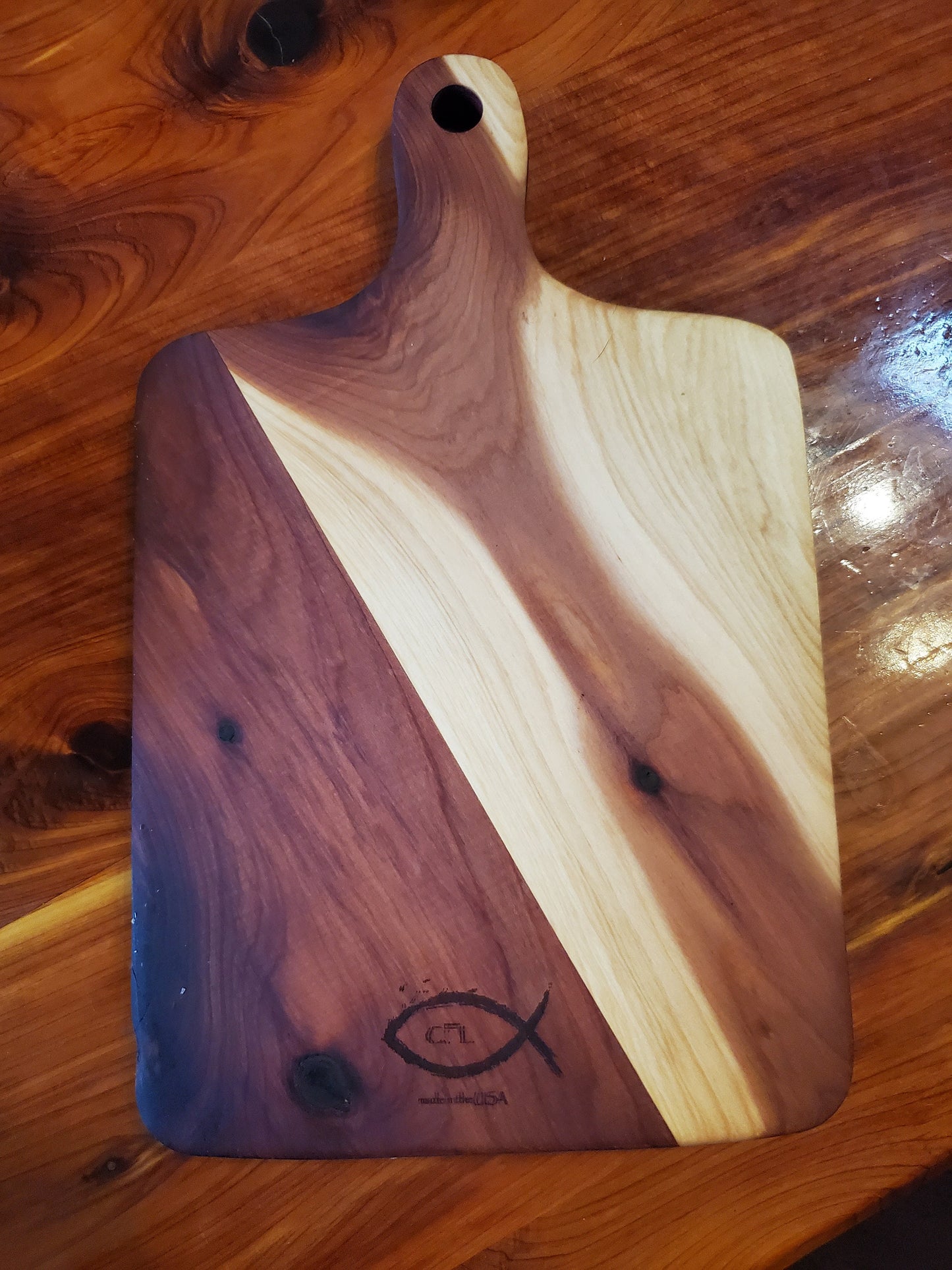 Red Cedar Decorative Cutting Board