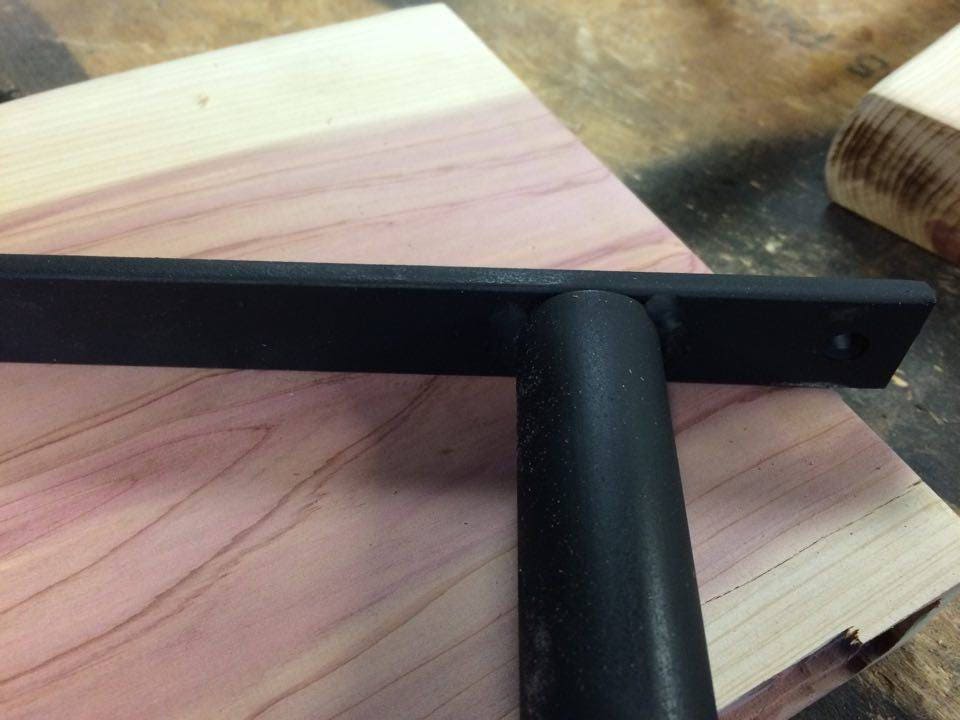 Floating Shelf With Bracket